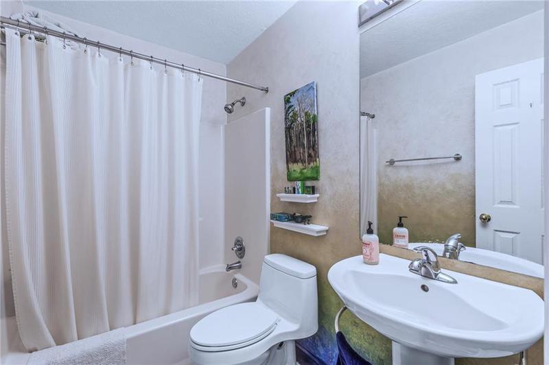 Image for property 27 Danbury Hill Coweta, Sharpsburg, GA 30277