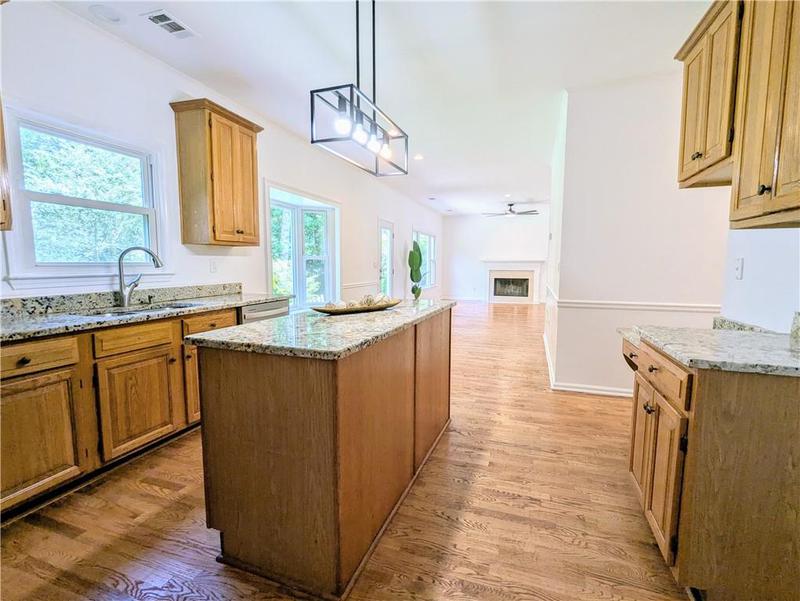 Image for property 11750 Ashwick Place, Alpharetta, GA 30005