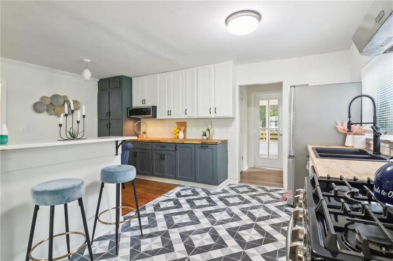 Image for property 1986 Porter Place, Decatur, GA 30032