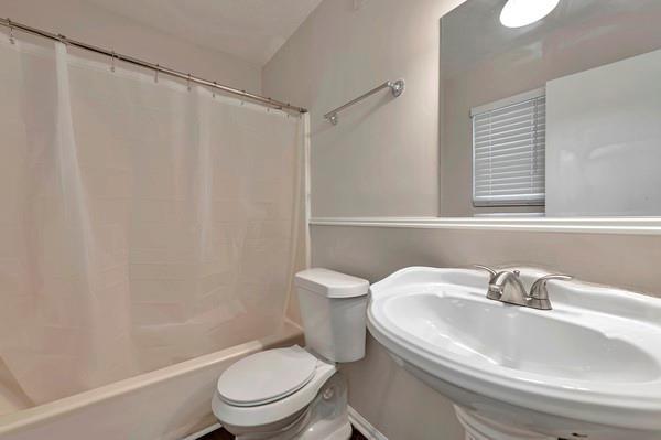 Image for property 5108 Galbraith Circle, Stone Mountain, GA 30088