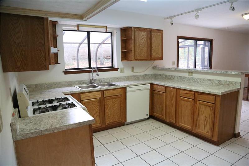 Image for property 1628 Links Overlook, Stone Mountain, GA 30088