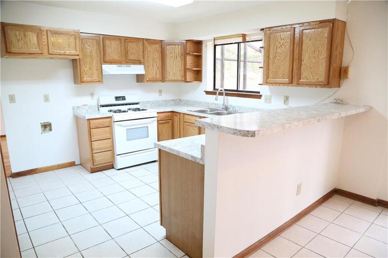 Image for property 1628 Links Overlook, Stone Mountain, GA 30088