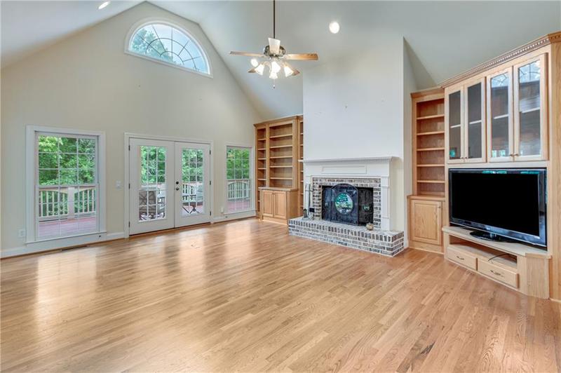 Image for property 3012 Chattahoochee Trace, Gainesville, GA 30506