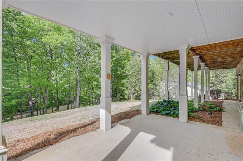 Image for property 3012 Chattahoochee Trace, Gainesville, GA 30506