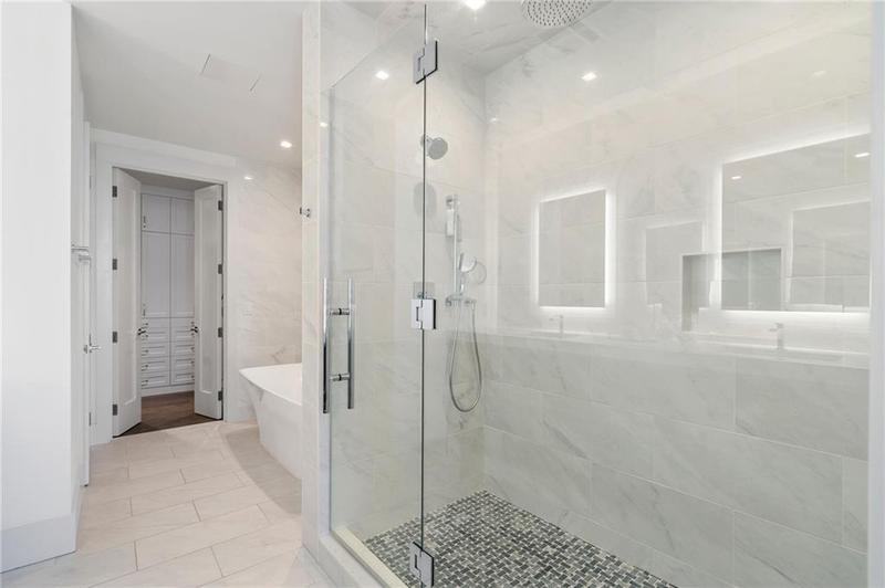 Image for property 3107 Peachtree Road 1101, Atlanta, GA 30305