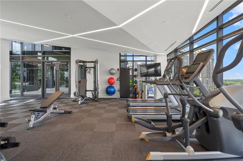Image for property 3107 Peachtree Road 1101, Atlanta, GA 30305