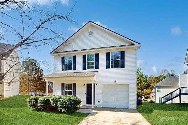 Image for property 2416 Wood Bend Lane, Riverdale, GA 30296