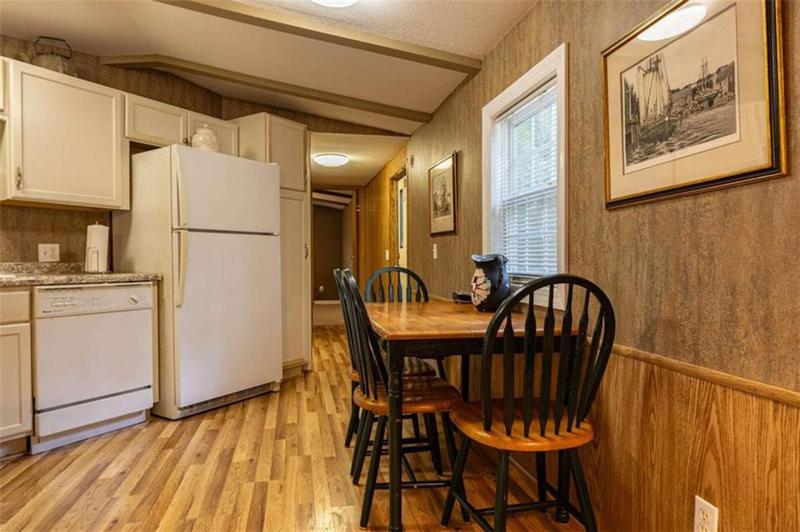 Image for property 7168 Blacks Bluff Road, Cave Spring, GA 30124