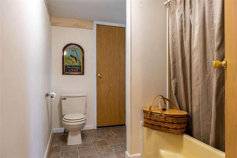 Image for property 7168 Blacks Bluff Road, Cave Spring, GA 30124