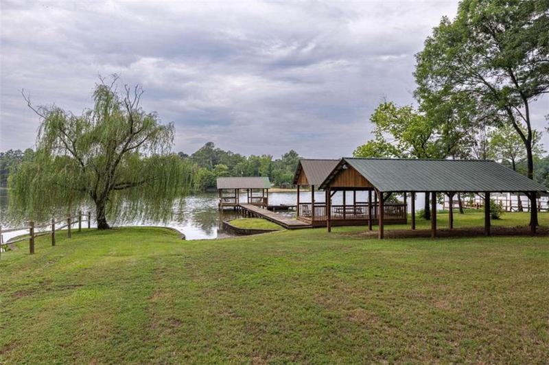 Image for property 7168 Blacks Bluff Road, Cave Spring, GA 30124