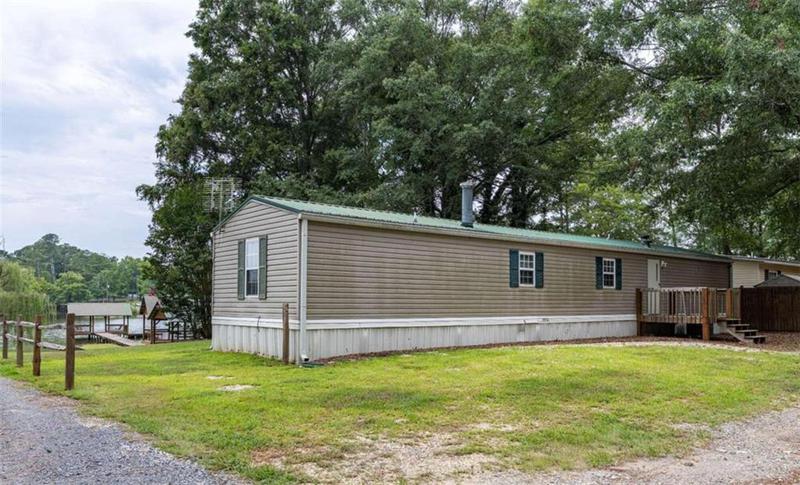 Image for property 7168 Blacks Bluff Road, Cave Spring, GA 30124