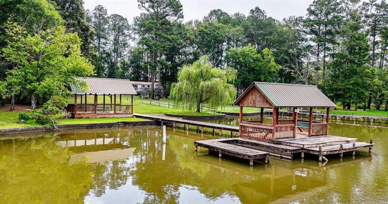 Image for property 7168 Blacks Bluff Road, Cave Spring, GA 30124