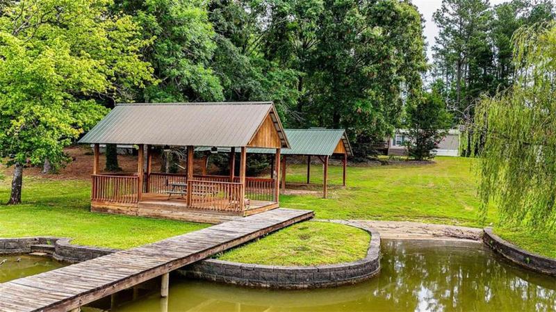 Image for property 7168 Blacks Bluff Road, Cave Spring, GA 30124