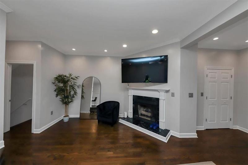 Image for property 6 Alston Place, Atlanta, GA 30324