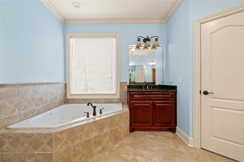 Image for property 29 LONG SWAMP Drive, Jasper, GA 30143