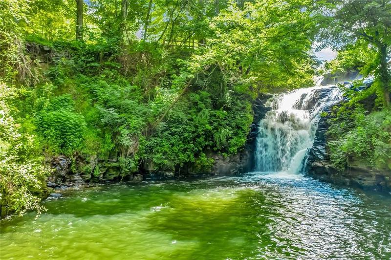 Image for property 29 LONG SWAMP Drive, Jasper, GA 30143