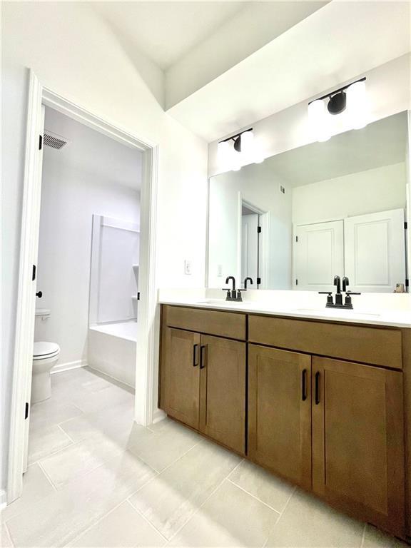 Image for property 719 Crossroad Court, Powder Springs, GA 30127