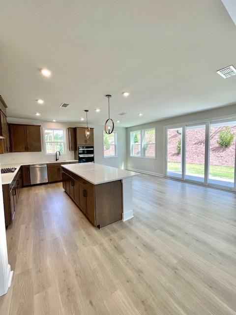 Image for property 719 Crossroad Court, Powder Springs, GA 30127