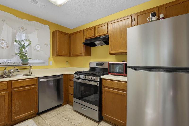 Image for property 851 Ashley Lane, Stone Mountain, GA 30087