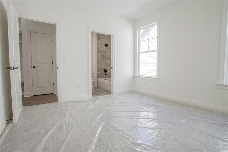 Image for property 314 Maple View Drive, Carrollton, GA 30117