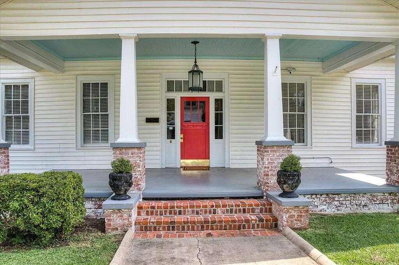 Image for property 304 7th Street, Waynesboro, GA 30830