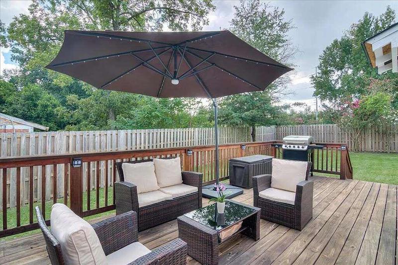 Image for property 304 7th Street, Waynesboro, GA 30830