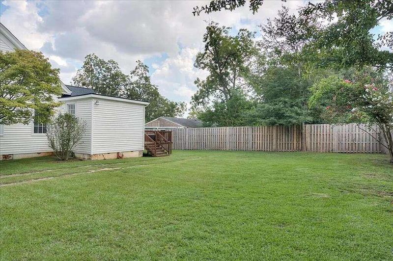 Image for property 304 7th Street, Waynesboro, GA 30830