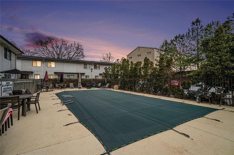 Image for property 3501 Roswell Road 211, Atlanta, GA 30305