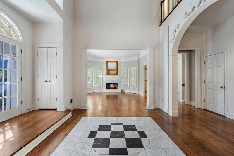 Image for property 940 Waters Reach Court, Alpharetta, GA 30022