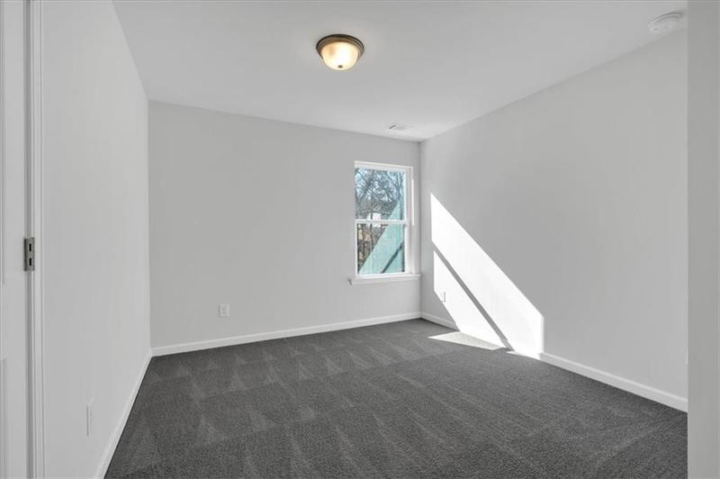 Image for property 10 Lakewood Court, Cartersville, GA 30120
