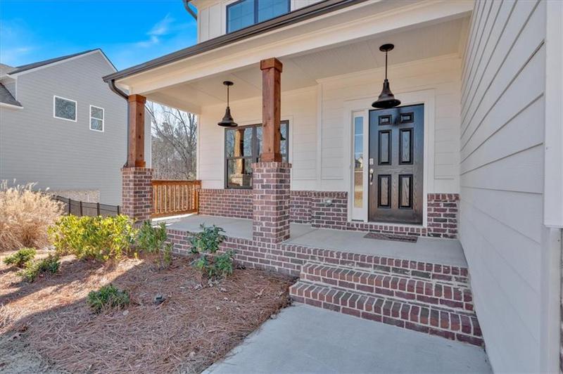 Image for property 10 Lakewood Court, Cartersville, GA 30120