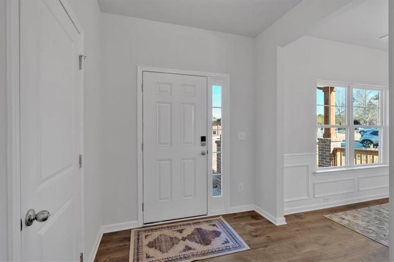 Image for property 10 Lakewood Court, Cartersville, GA 30120