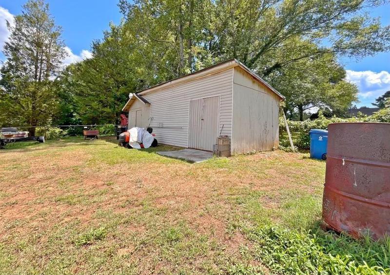 Image for property 8 Cardinal Drive, Austell, GA 30168