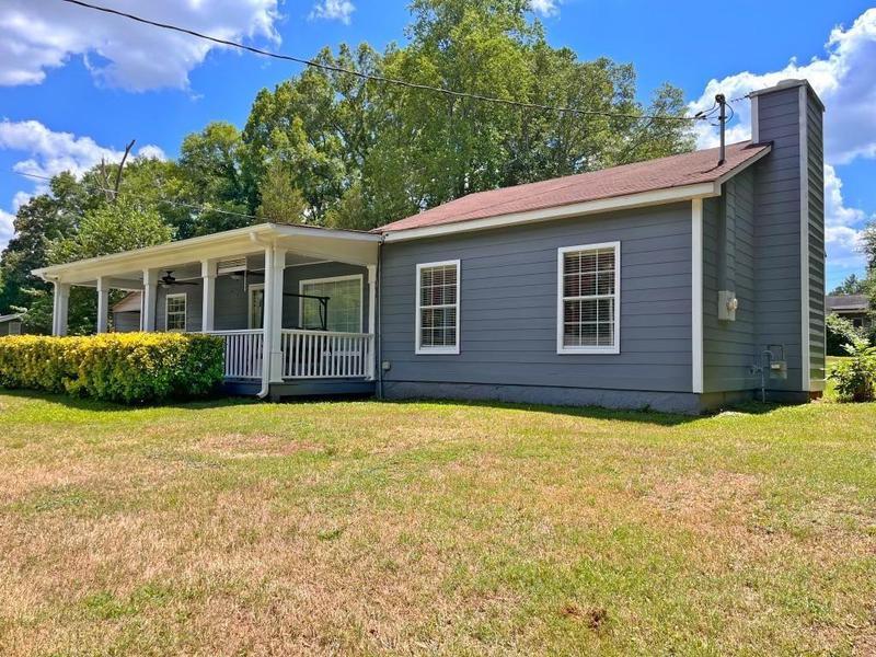 Image for property 8 Cardinal Drive, Austell, GA 30168