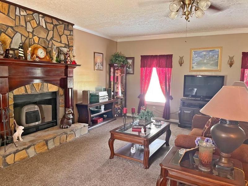 Image for property 8 Cardinal Drive, Austell, GA 30168