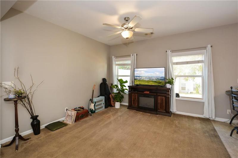 Image for property 103 Stonebridge Crossing, Newnan, GA 30265