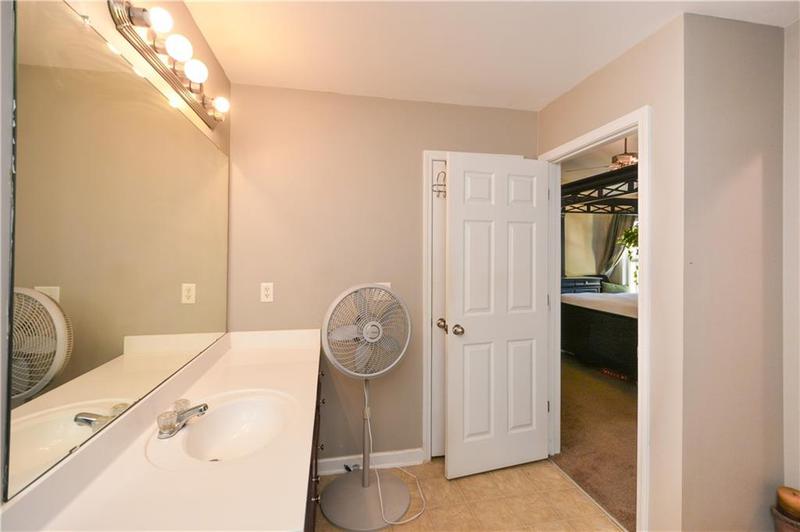 Image for property 103 Stonebridge Crossing, Newnan, GA 30265