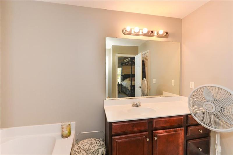 Image for property 103 Stonebridge Crossing, Newnan, GA 30265