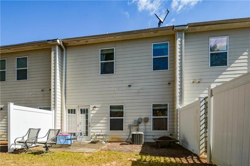 Image for property 103 Stonebridge Crossing, Newnan, GA 30265