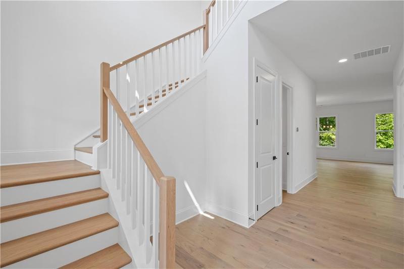 Image for property 729 Keystone Drive, Woodstock, GA 30188