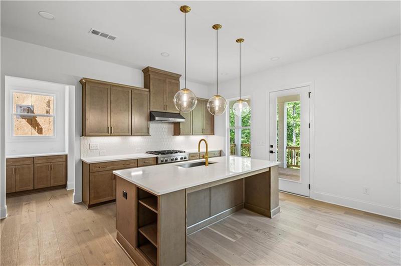Image for property 729 Keystone Drive, Woodstock, GA 30188