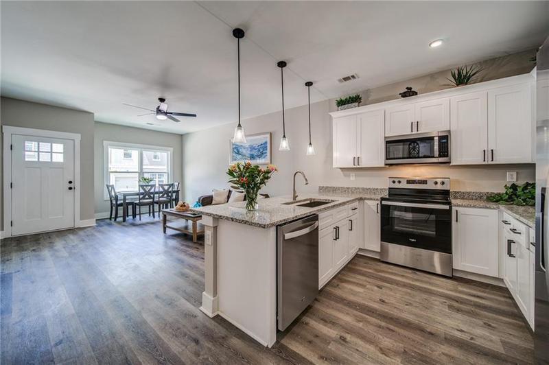 Image for property 157 Towne Villas Drive 18, Jasper, GA 30143