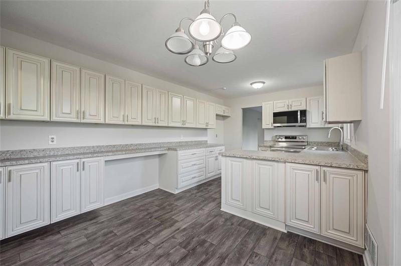 Image for property 4166 RUE SAINT MICHEL, Stone Mountain, GA 30083