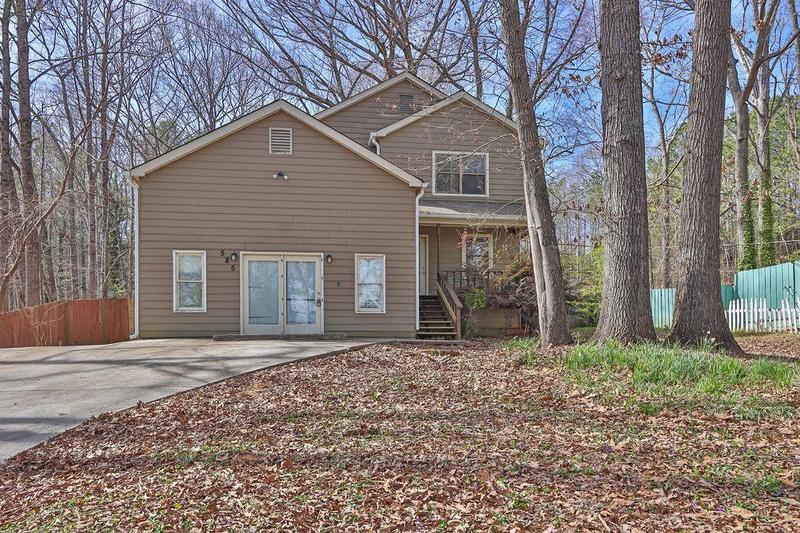 Image for property 585 Lake Drive, Snellville, GA 30039