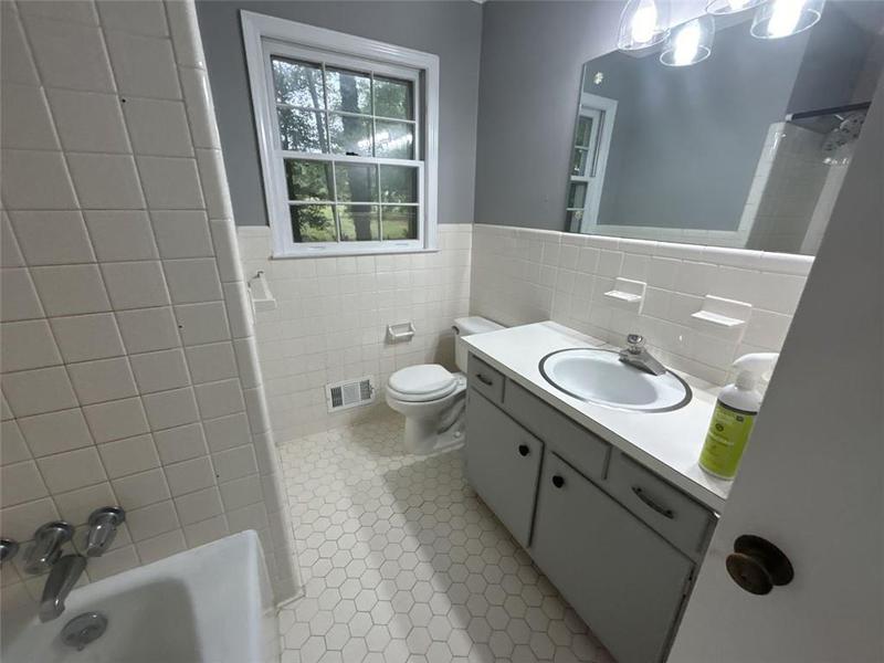 Image for property 1270 PINE KNOLL Lane, Conyers, GA 30013