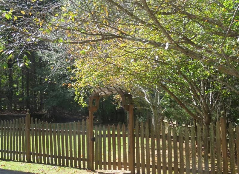Image for property 5335 Saville Drive, Acworth, GA 30101