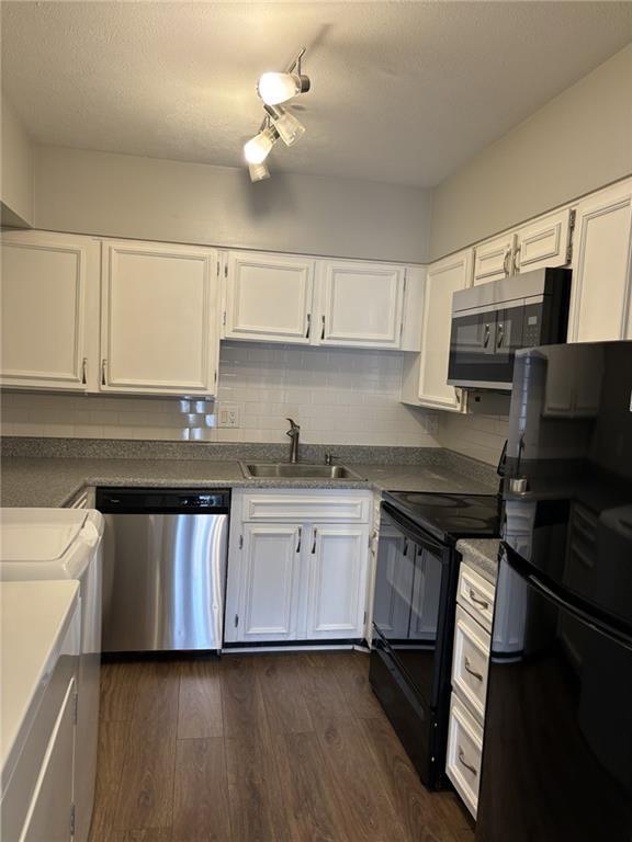 Image for property 3117 Colonial Way I, Atlanta, GA 30341