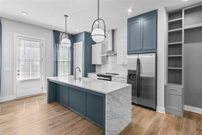 Image for property 4462 Dandelion Lane, Atlanta, GA 30342