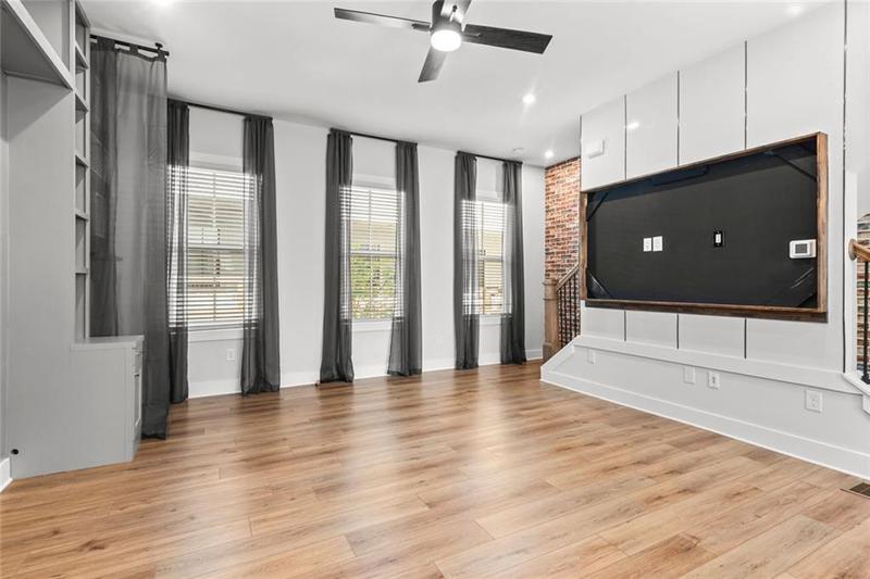 Image for property 4462 Dandelion Lane, Atlanta, GA 30342