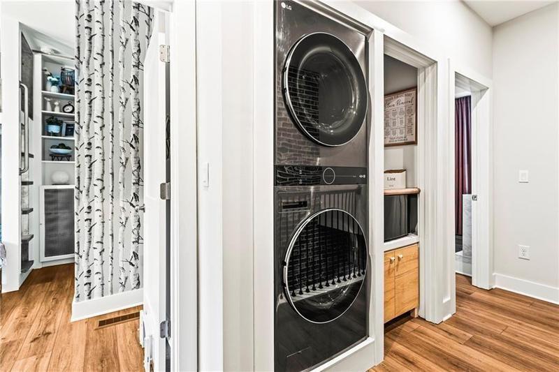 Image for property 4462 Dandelion Lane, Atlanta, GA 30342